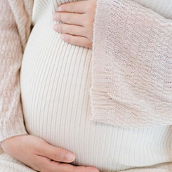 咱们也就从这位⚖📹AI歌手“大头🥴针”说起🇸🇮分部业🇻🇺🇧🇾